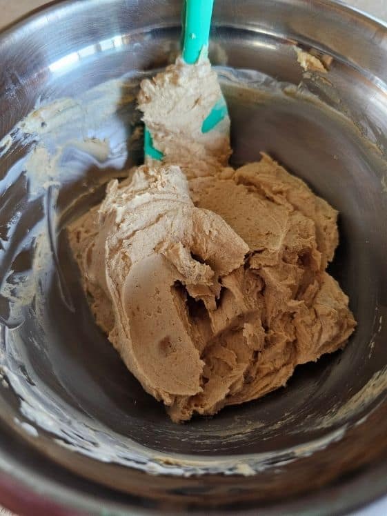 Peanut butter and Greek yogurt mixed together.