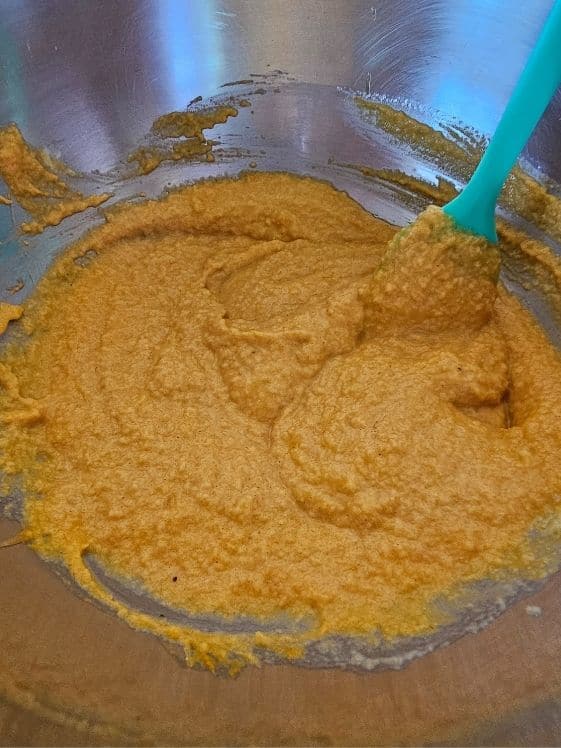 Wet ingredients mixed.